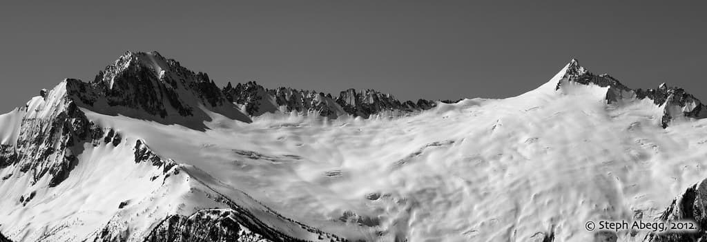 Photo of Red Mountain