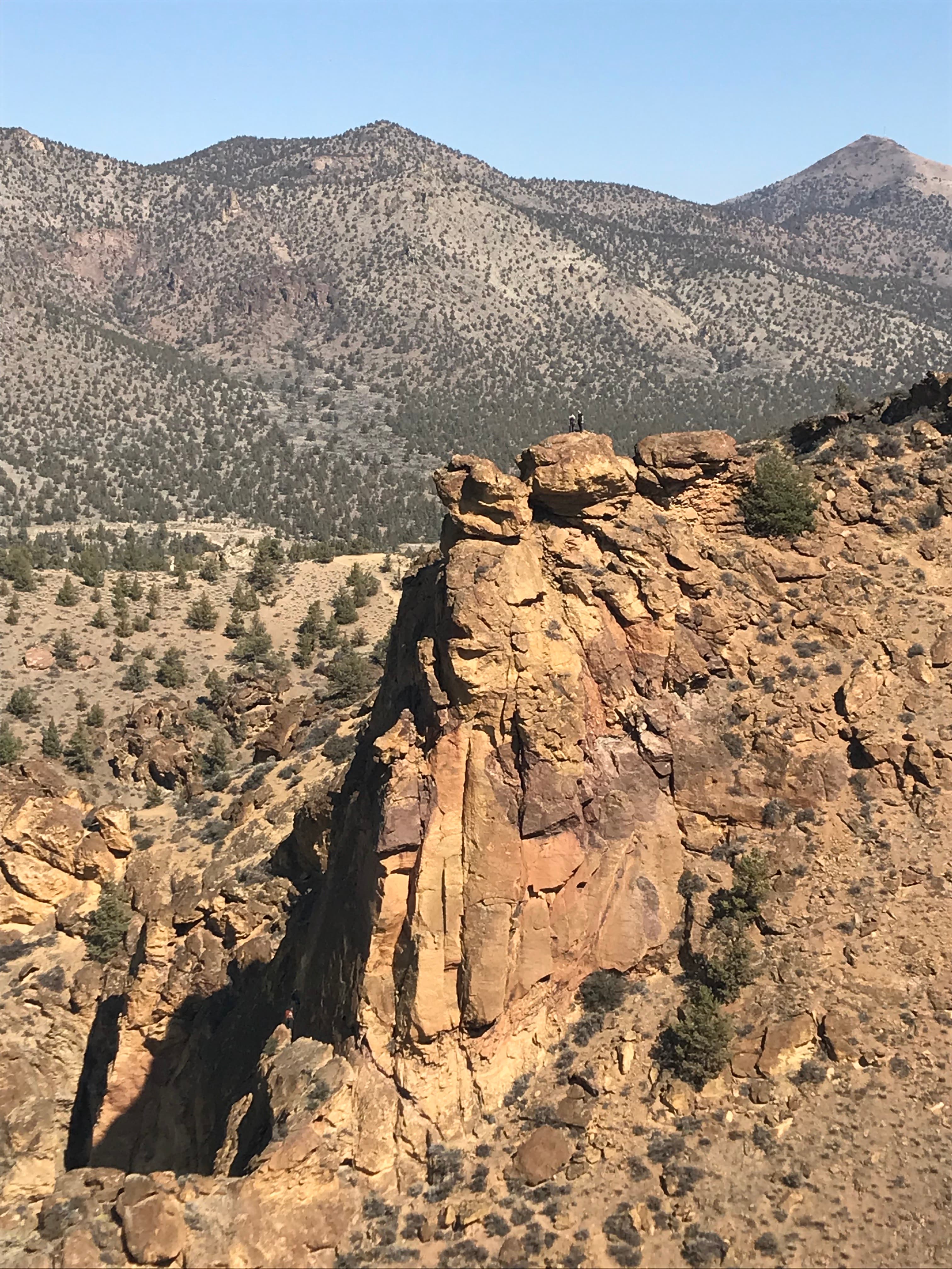 Photo of (t) Kiss of the Lepers Buttress